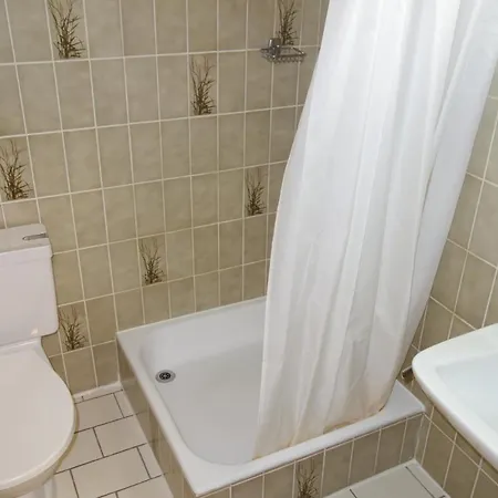 Mayens De L'ours Cz 013 - Mountain 8 Per アパート *